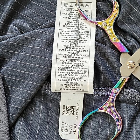 Adidas Vegas Golden Knights T Shirt Mens XL Gray Gold Black NHL Athleisure FLAW - Picture 12 of 16